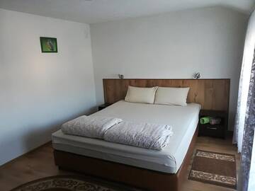 Фото номера Двухместный номер с 2 отдельными кроватями Гостевой дом Family Hotel May г. Петрич 17